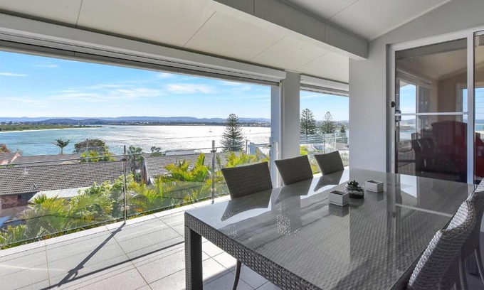Swansea Heads Casa | The Sea Serenade