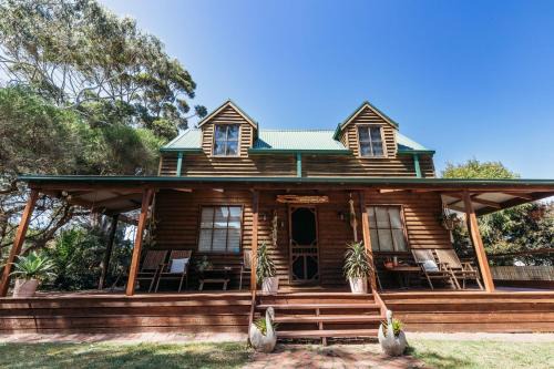 Waratah Casa | The Sea Shack