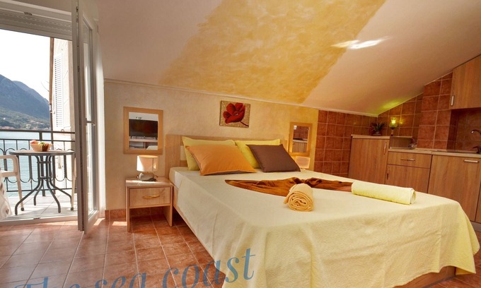 Dobrota Apartamento | The Sea Coast, apartamentos tipo estudio