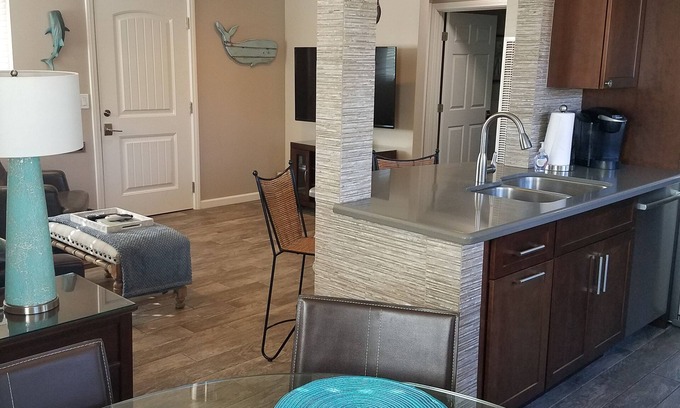 Crown Point Casa | The Seagull House - A pasos de Sail Bay - A / C - ¡Amplio estacionamiento!