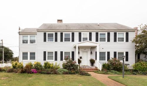 Northeast Virginia Beach Casa | The Seashore Getaway House