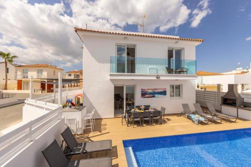 Pernera Casa | The Second Diamond Protara - 2' Walk to Beach