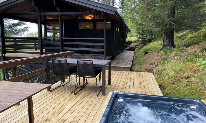 Capital Region Cabina | The Secret Cabin with hot tube close to the Blue Lagoon