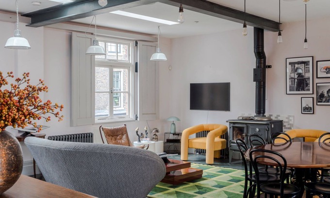 South Bank Casa | The Shard-View Shindig - Borough - by Frankie Says