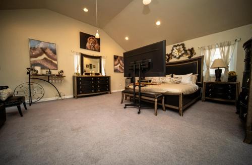 Roxborough Casa | The Shawmont Chateau