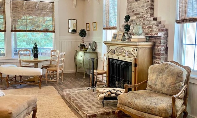 Amador City Apartamento | The Shopkeeper's Cottage ~ CHIC!