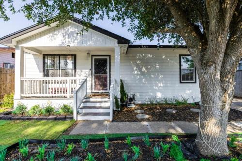 Central City Casa | The Short Stop