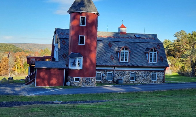 Cuddebackville Casa | Winter Price Drop!