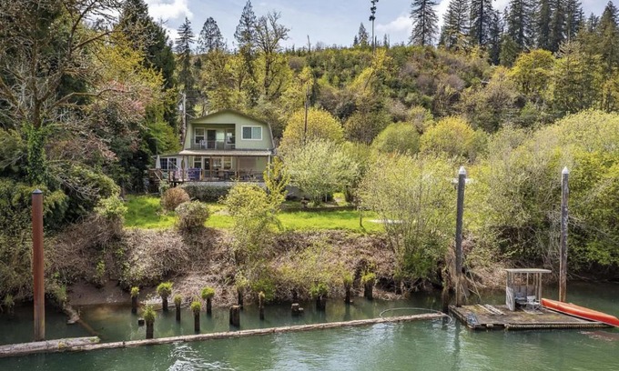 Mapleton Casa | The Siuslaw Barnhouse
