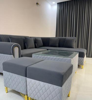 Noida Apartamento | The Skyline Nest