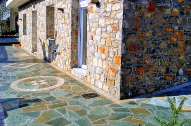 Seta Casa | The Small Mountain house
