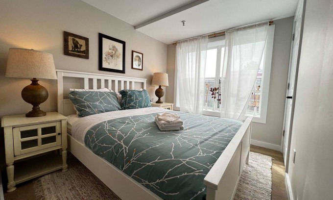 Downtown Apartamento | The Smokestacks, Authentic NS Experience