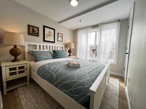 Downtown Apartamento | The Smokestacks Authentic NS Experience, Unit 5