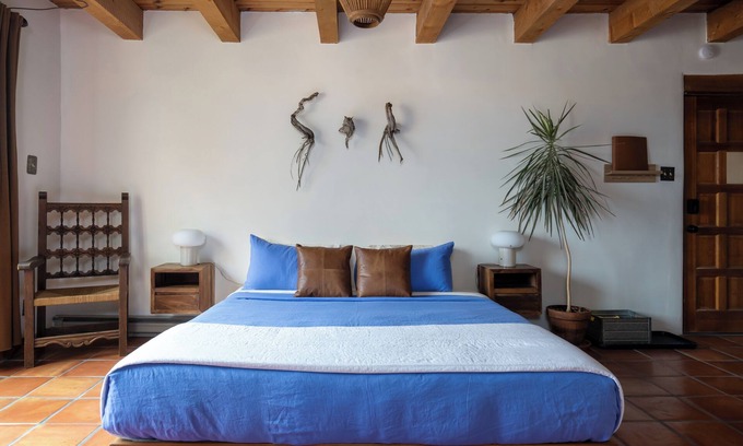 Arroyo Seco Apartamento | The Sol Studio - 15min to Ski Valley