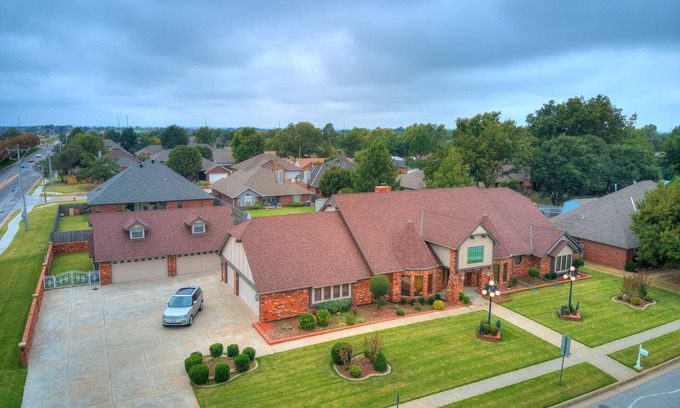 South Oklahoma City Casa | The Southside Estate