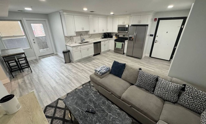 Paterson Apartamento | The Spacious Suite: 2BR with Balcony