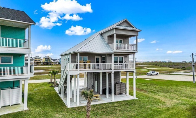 Pointe San Luis Casa | The Spoonbill at West Bay ~ Pointe West Bay view!