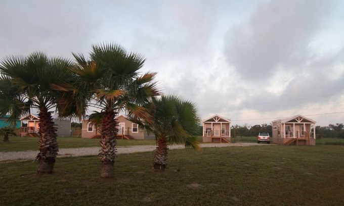 Rockport Cabaña | The Spoonbill Cottage at Goose Island Flats