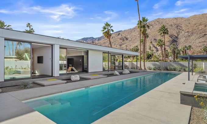 The Mesa Casa | The Spring: Modern minimalist masterpiece