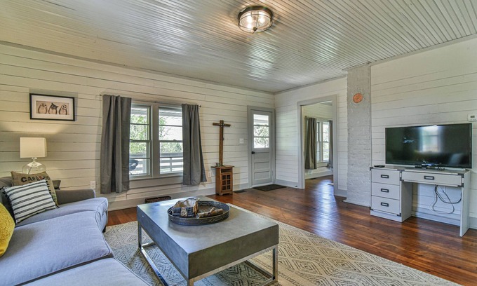 Swannanoa Casa | The Spruce House Cozy Home in Swannanoa