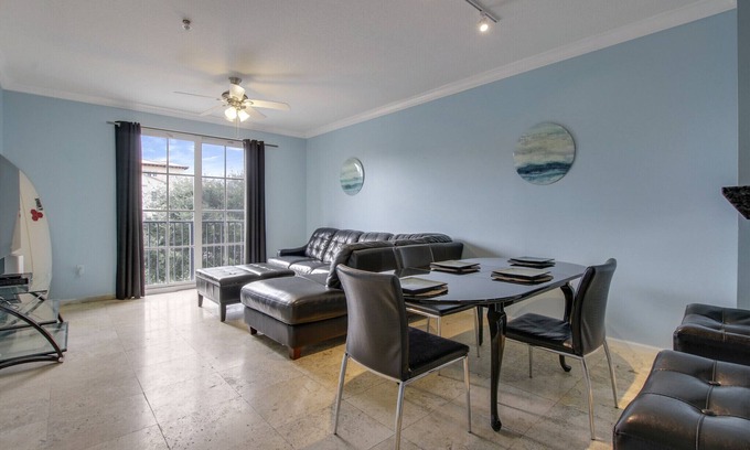 Downtown West Palm Beach Apartamento | “The Square” Condo 5 minute drive to Palm Beach