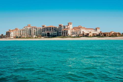 Abu Dhabi Complejo | The St. Regis Saadiyat Island Resort, Abu Dhabi