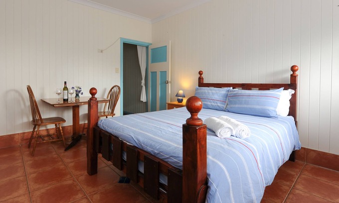 Mount Samson Apartamento | La habitación estable en Samford Lakes