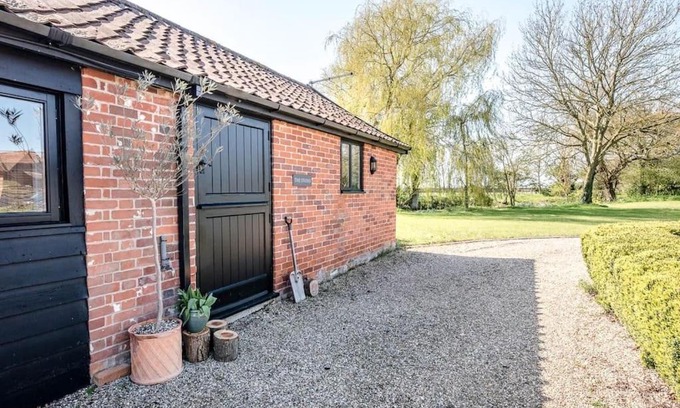 Woodbridge Casa | The Studio, Hoo