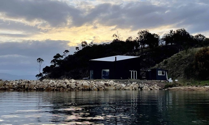 Sorell Council Apartamento | The Studio - Seclusion by the water with your own private beach.