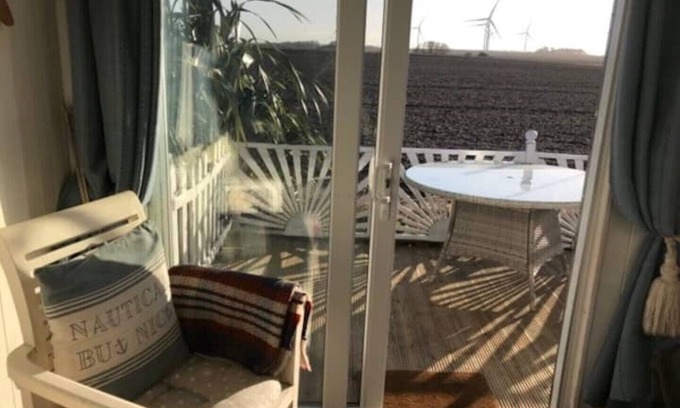 Bridlington Chalet De Esquí | The Sun Trap Chalet @ Bridlington's Bed & Bowl Beach Breaks