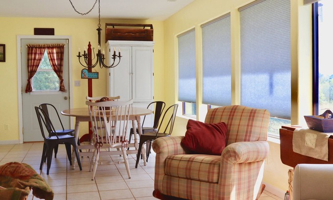 New Cambria Cabaña | The Sundae Cottage - A Missouri "Sweet Spot", capacidad para 11 personas, hermosas vistas