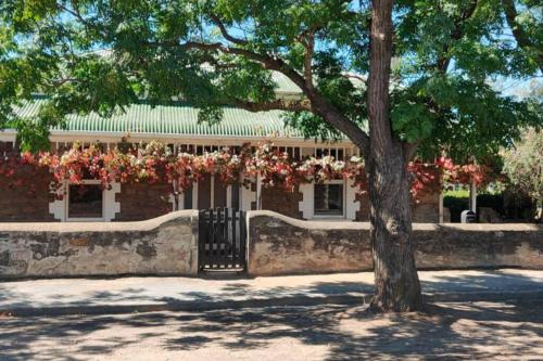 Burra Casa | The Sunday School Cottage on the Heysen Trail
