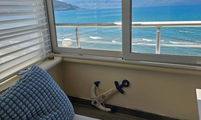 Vlore Apartamento | The Sunkissed Suite: Your Coastal Retreat in Vlore