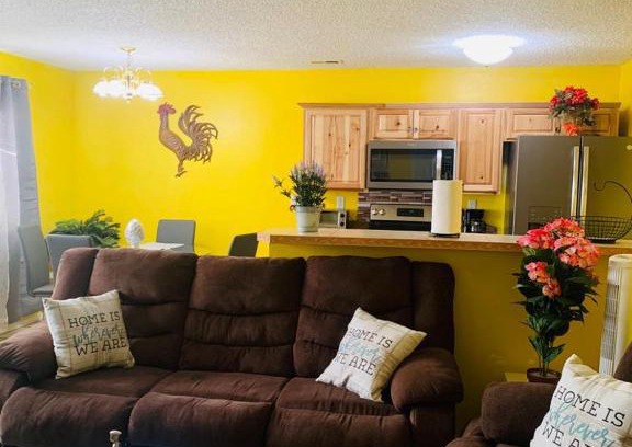 Southeast Colorado Springs Apartamento | The Sunset 2-bedroom apartment near COS Airport