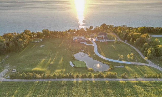 Central Huron Casa | The Sunset Estate - Lake Huron's most luxurious short term rental