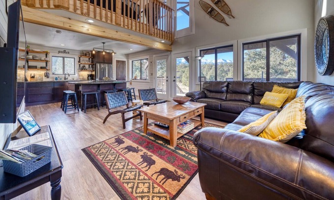 Salida Cabina | The Sunset House- Your perfect Rocky Mountain Getaway!