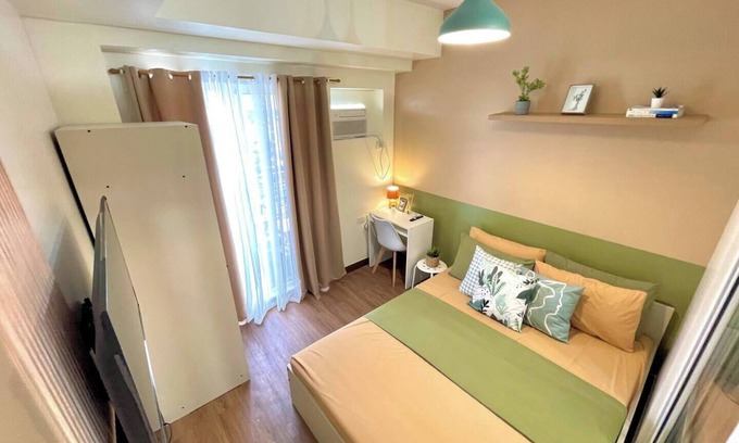 Ugong Condominio | The Sunset Studio @ Kasara Residences with Netflix