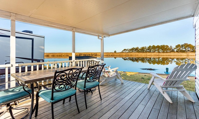 Sandbridge Cabaña | The Surf Shack H2O! Radiant Rich Sunsets From Back Back Bay to Sandbridge Beach!