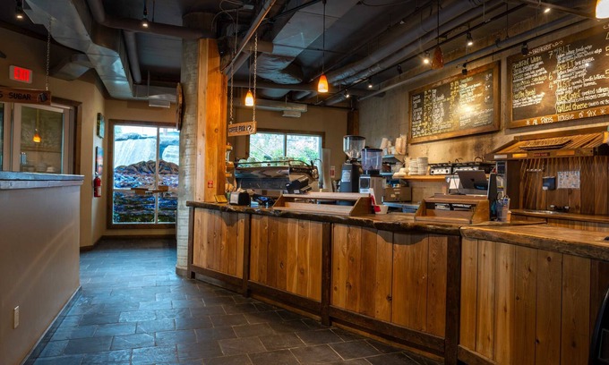 Revelstoke Complejo | The Sutton Place Hotel Revelstoke Mountain Resort