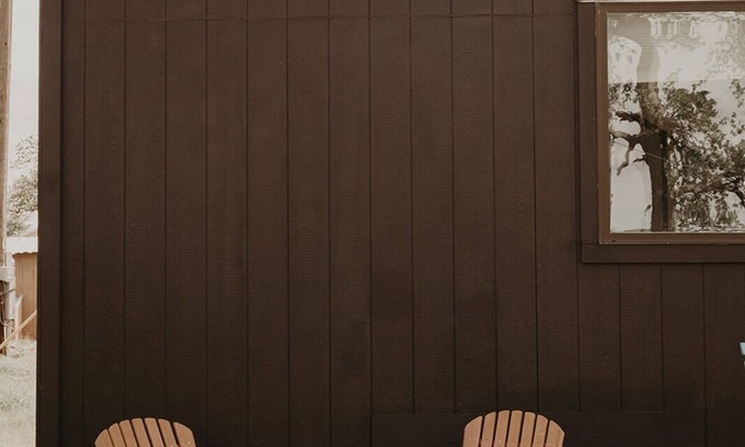 Fredericksburg Cabina | The Syrah-Country Meets Glam