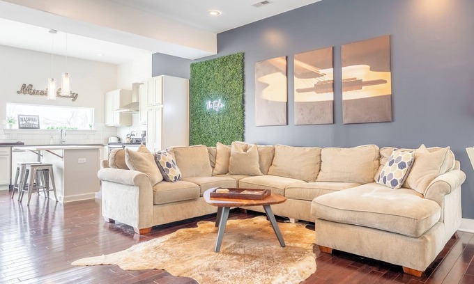 Chestnut Hill Casa | The Taylor Martin - Spacious Homes w/Rooftop