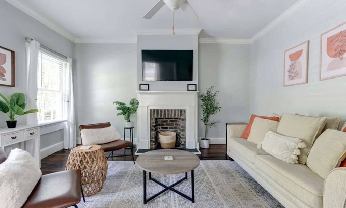 Beach Institute Apartamento | The Tea Olive - B, Fresh | Classic | Dog-Friendly!