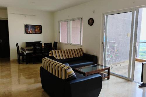 Paud Apartamento | The Ten ( baner, balewadi )