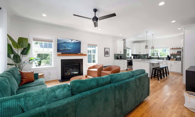 Durham Casa | The Terra Haus - 4BR Modern Boho Retreat