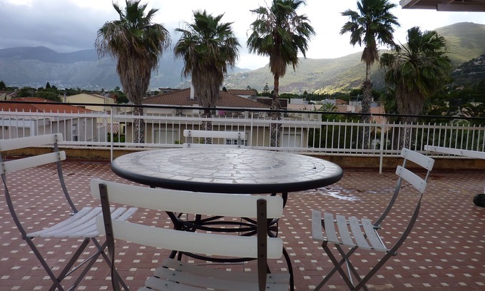 Mondello Apartamento | LA CASA EN LA TERRAZA EN MONDELLO