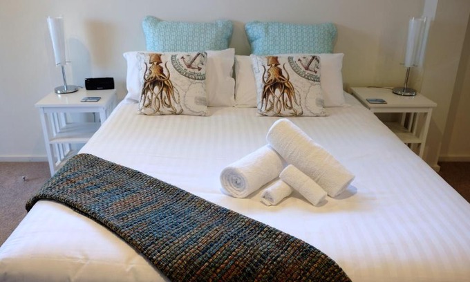 Binalong Bay Apartamento | THE TIN SHED Couples accommodation at Bay of Fires