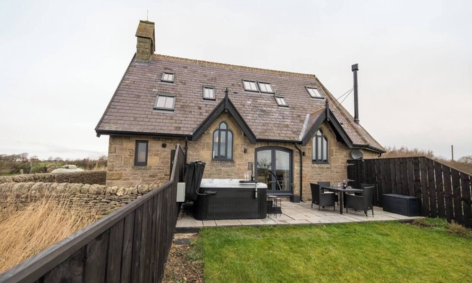 Low Gate Casa | The Tiny Chapel, The Tiny Chapel a luxury holiday home with Hot Tub near Hexham, Northumberland