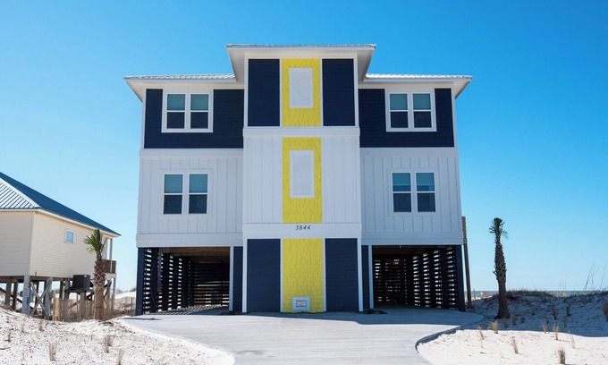 Southpointe Casa | The Tipsy Turtle/Beachfront/Private Pool/Pets