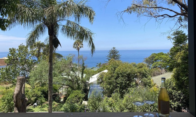 Clifton Casa | The Tree House * New Listing