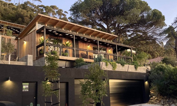 Sea Point Casa | The Trees of Zar